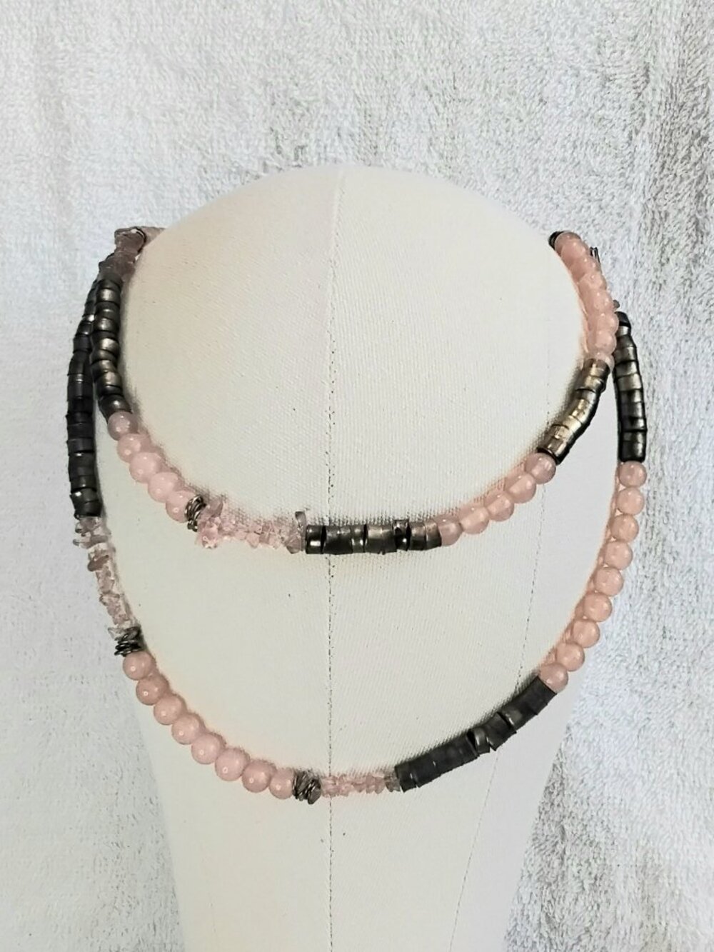 3/$25 Beautiful 25" Bead & Bronze Infinity Necklace Quality Costume Jewelry!!